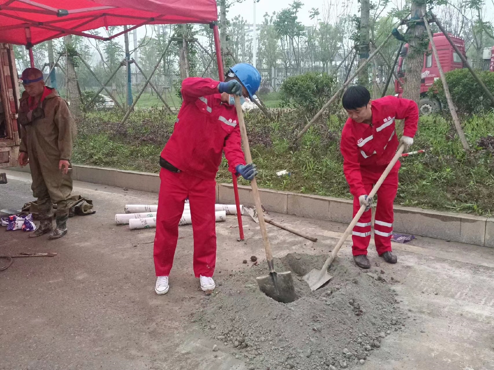 新乡管道疏通哪家好】及时进行市政管道清淤